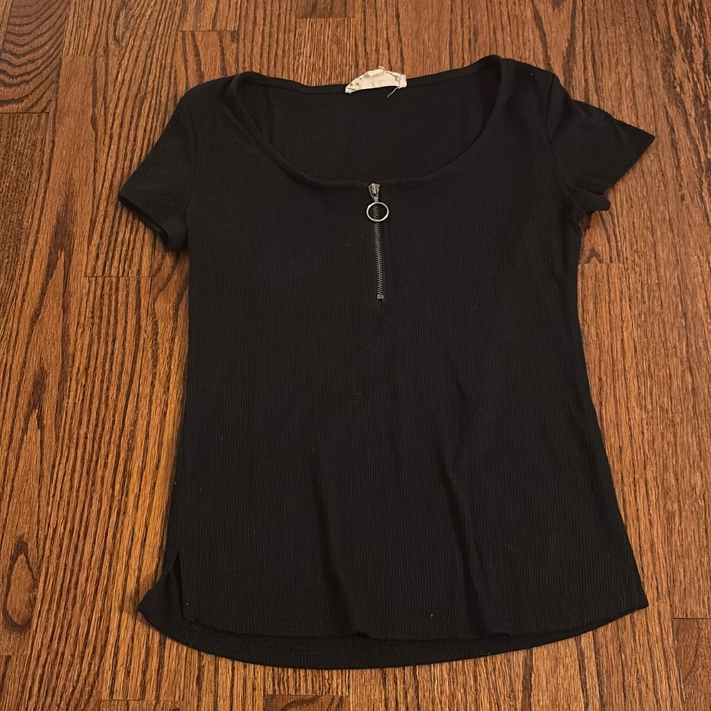 pink republic (kohl’s) t shirt